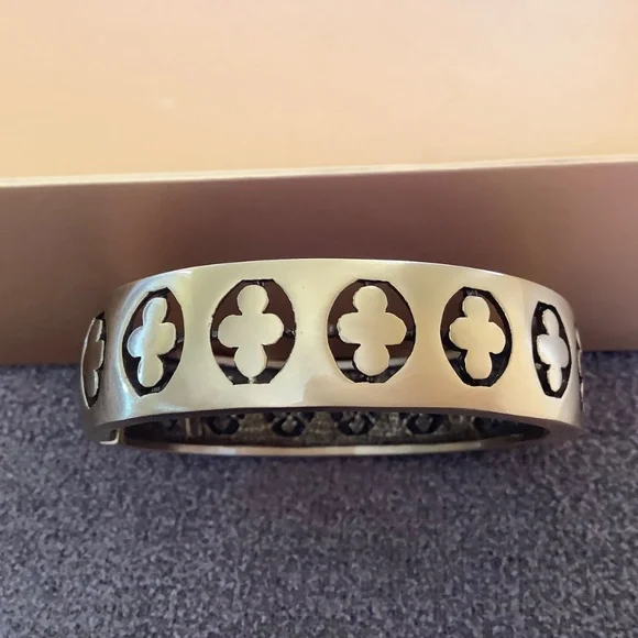 Heidi Daus Mosaic Masterpiece Crystal Bangle Bracelet SZ S/M